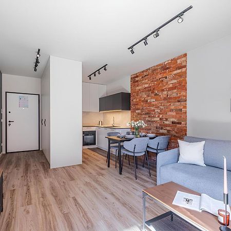 Flatbook - City Center Apartments Doki Living Danzica Esterno foto