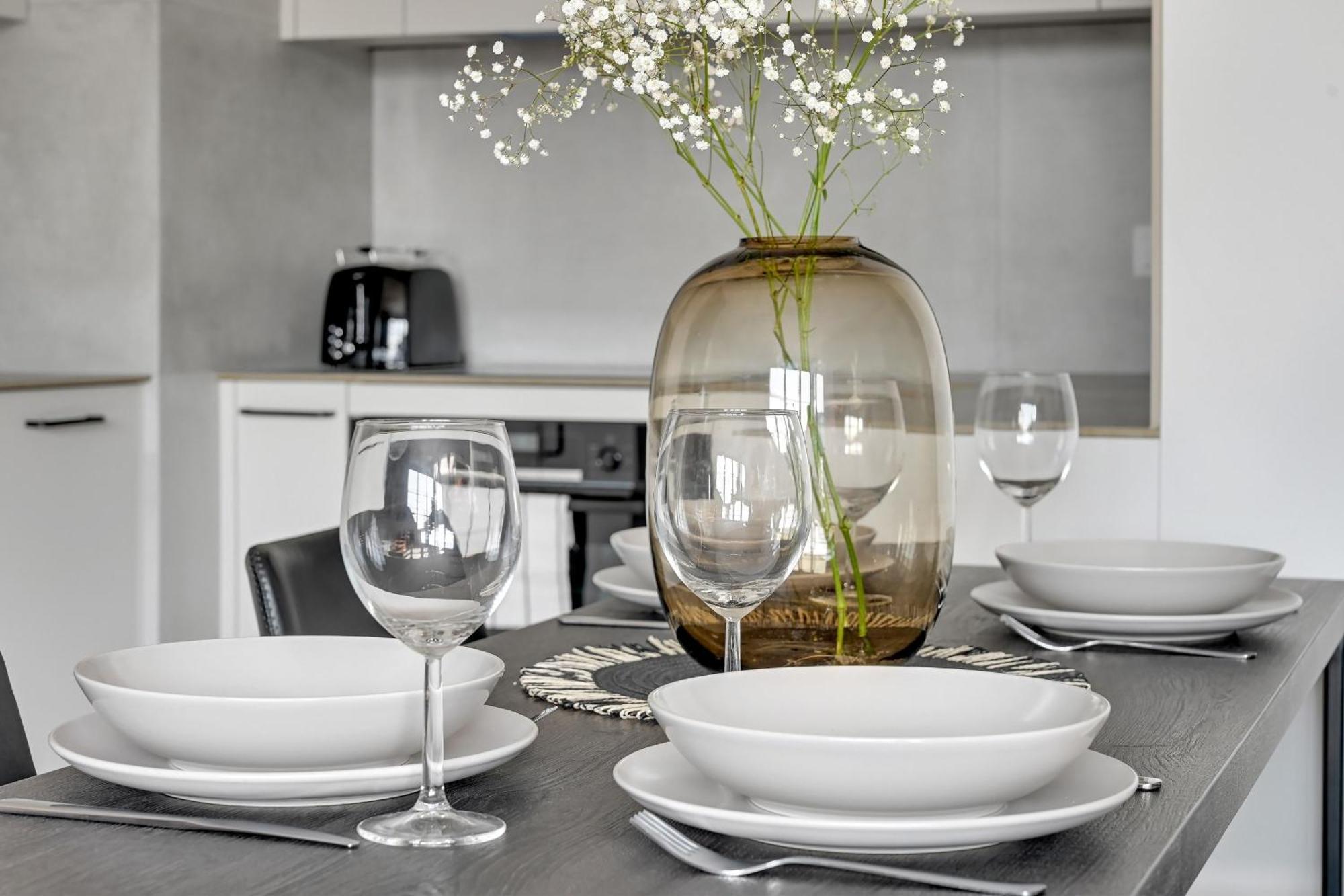 Flatbook - City Center Apartments Doki Living Danzica Esterno foto