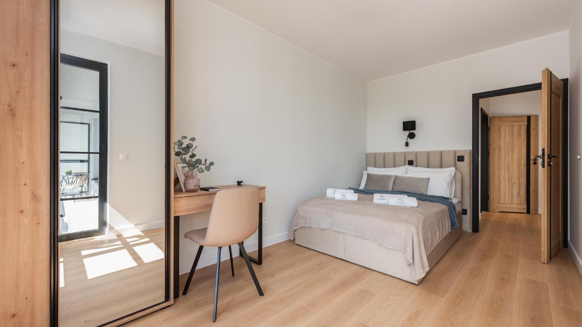 Flatbook - City Center Apartments Doki Living Danzica Esterno foto