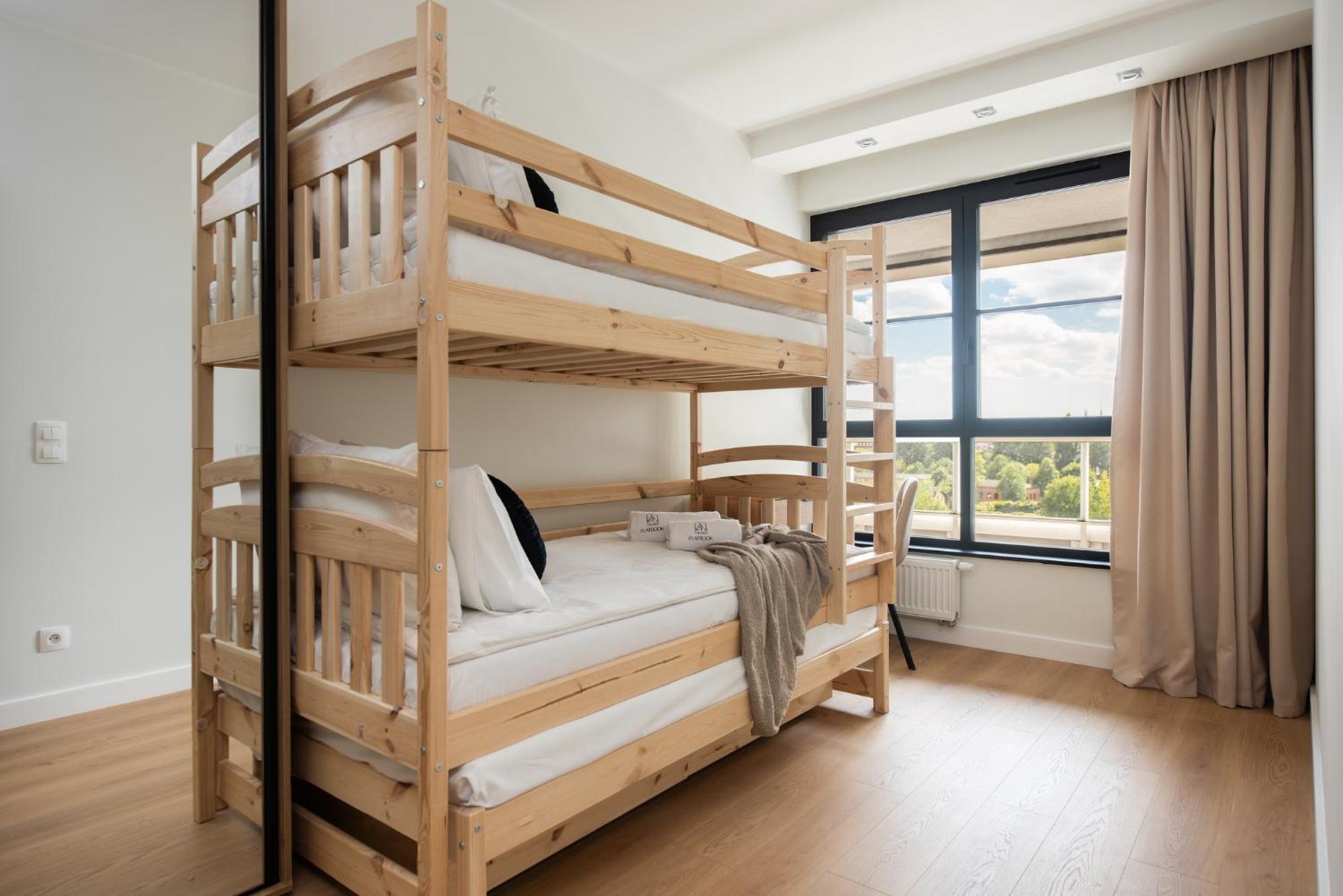 Flatbook - City Center Apartments Doki Living Danzica Esterno foto