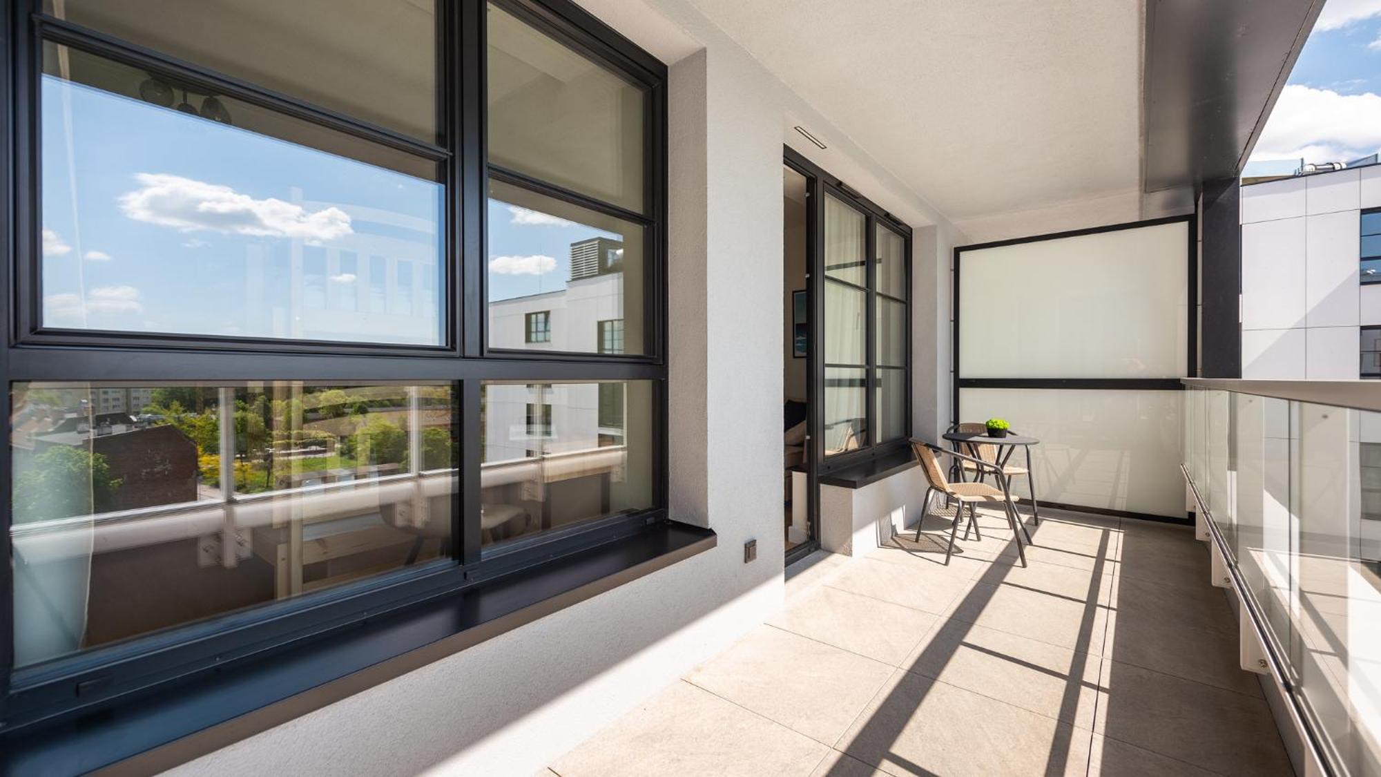 Flatbook - City Center Apartments Doki Living Danzica Esterno foto