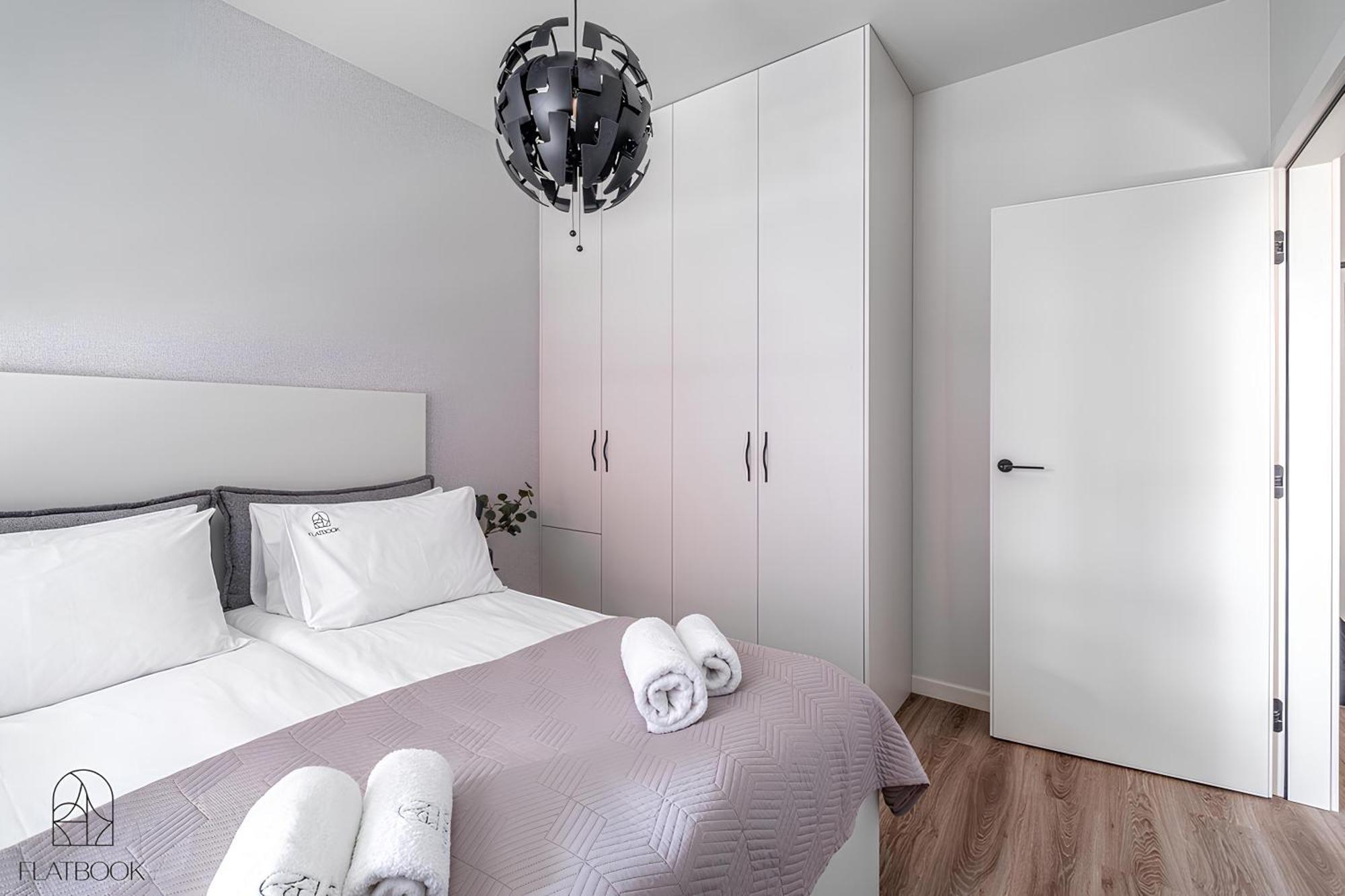 Flatbook - City Center Apartments Doki Living Danzica Esterno foto