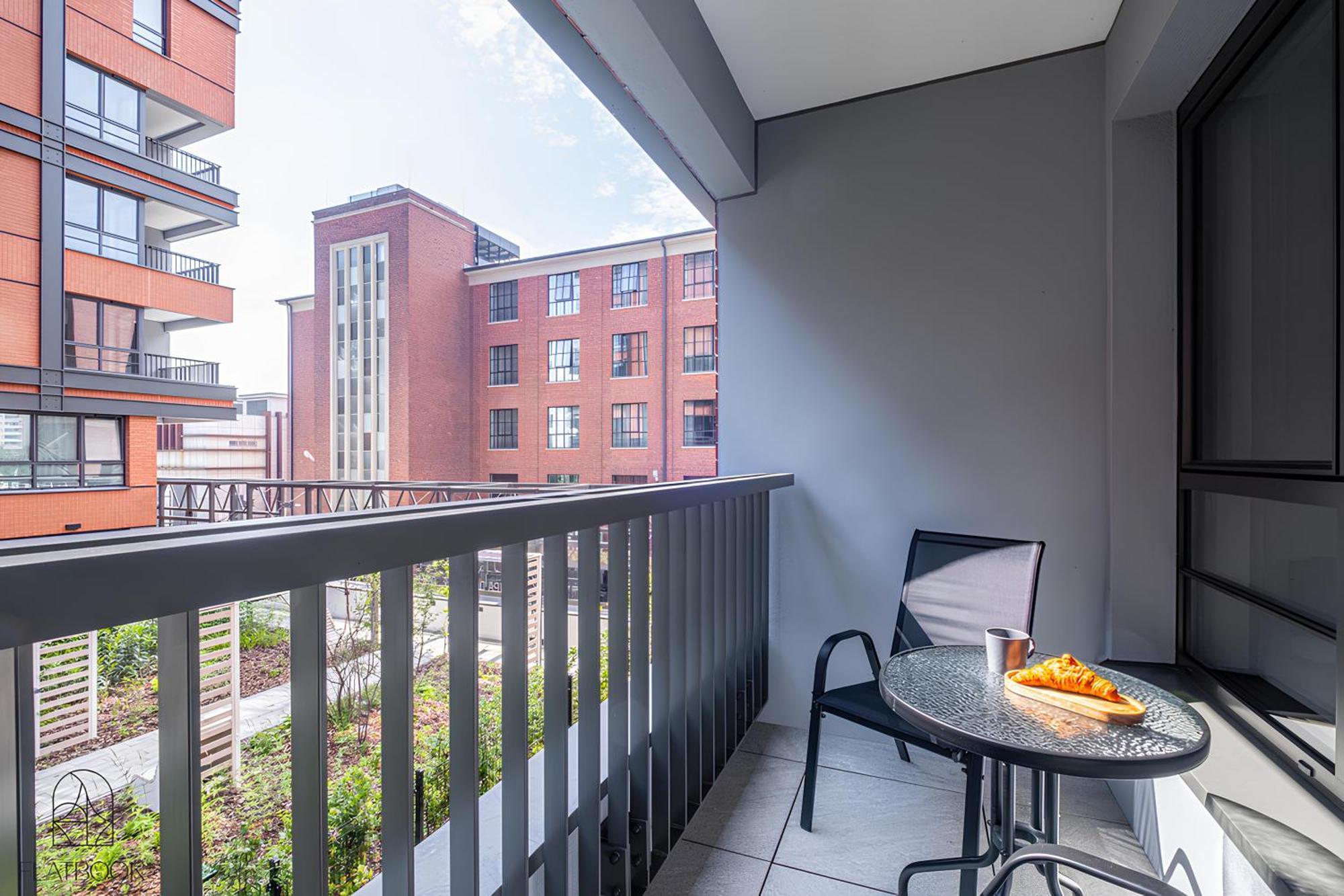 Flatbook - City Center Apartments Doki Living Danzica Esterno foto