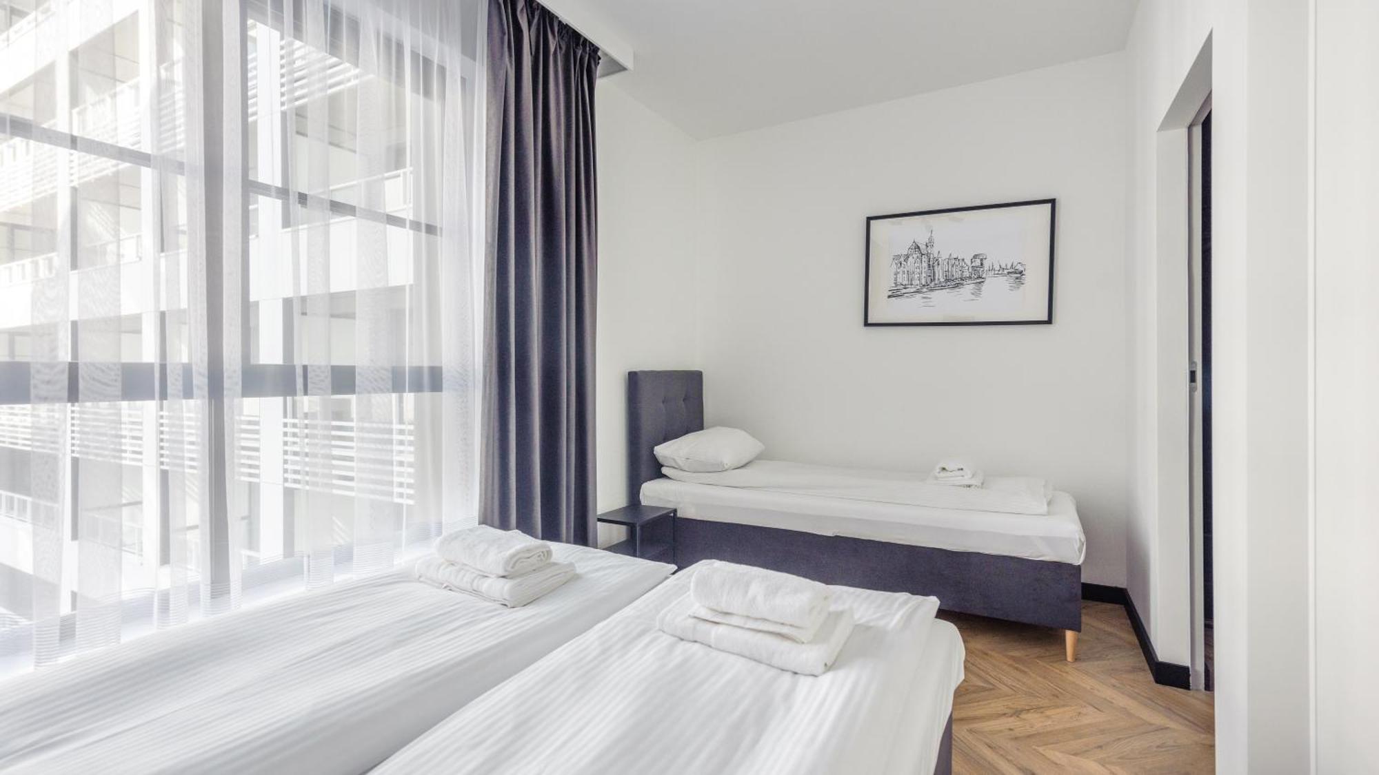Flatbook - City Center Apartments Doki Living Danzica Esterno foto