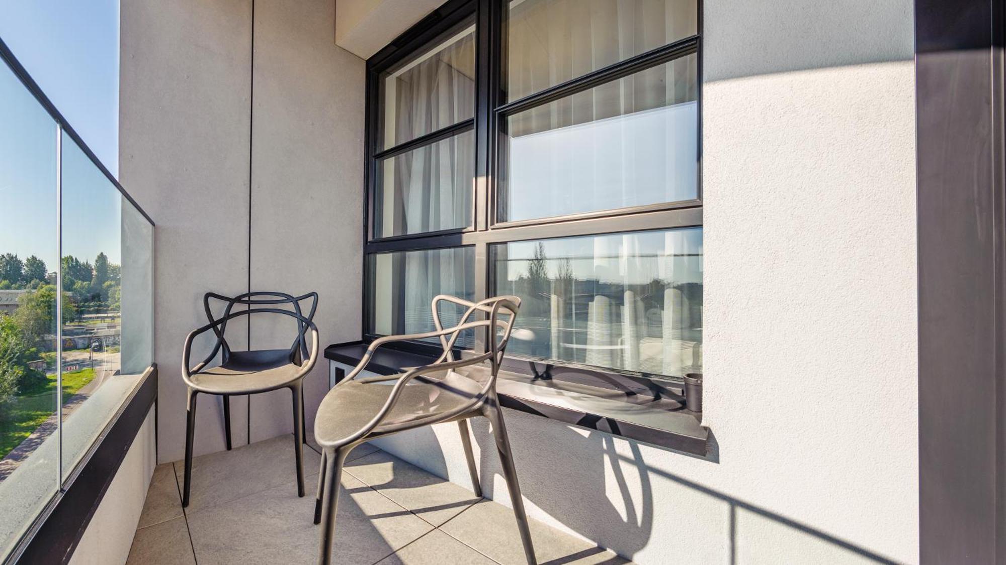 Flatbook - City Center Apartments Doki Living Danzica Esterno foto